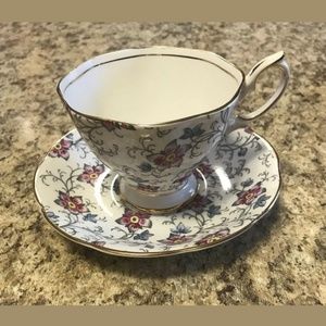 Royal Albert Kendal Teacup & Saucer